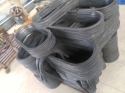 長沙道路護(hù)欄彎管加工成品